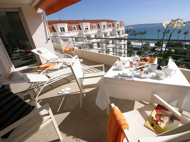 Hôtel Barrière Le Majestic Cannes фото 29
