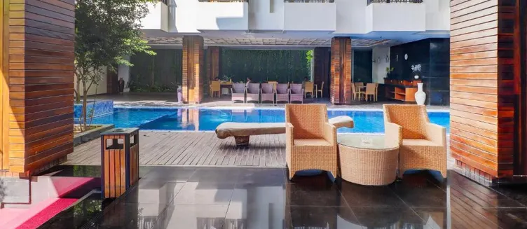 Фото отеля Palette Hotel Seminyak