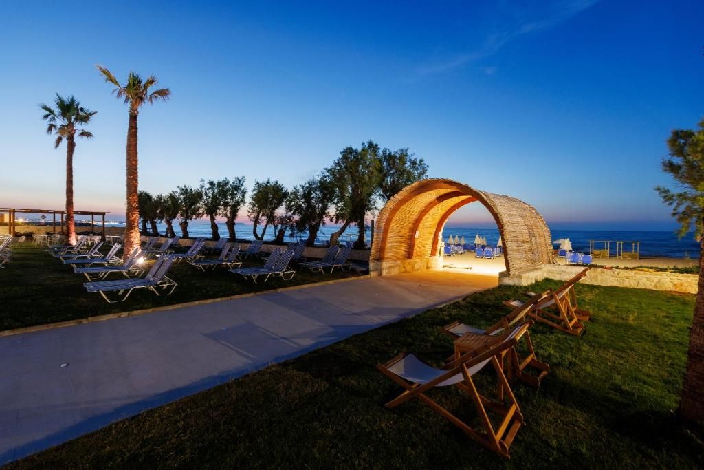 Malia Bay Beach Hotel & Bungalows фото 30