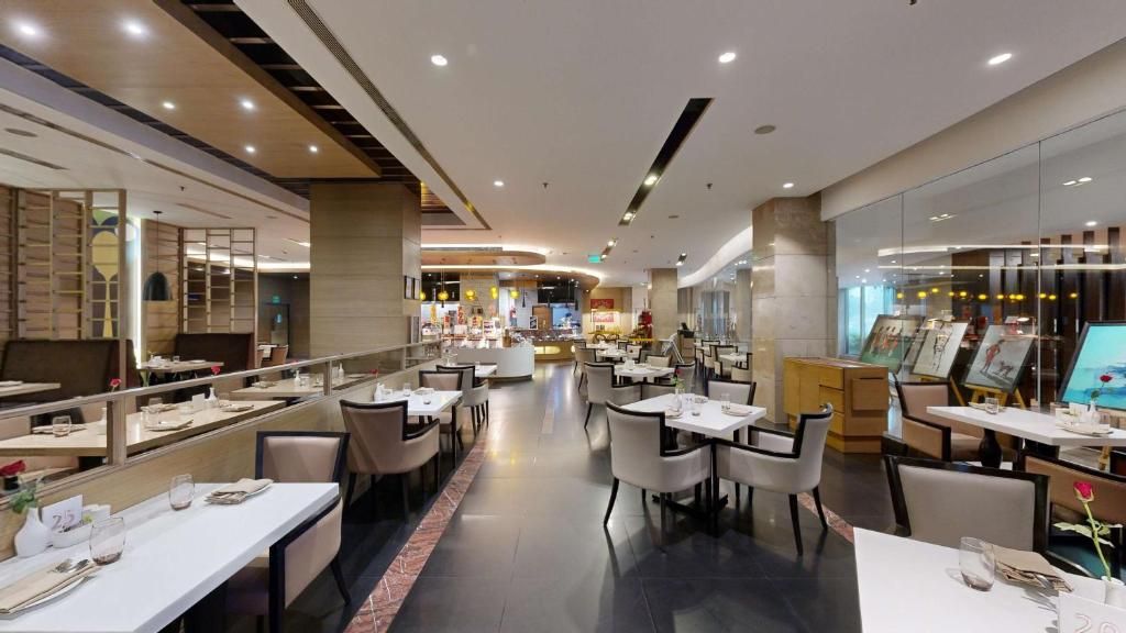 Radisson Gurugram Udyog Vihar фото 9