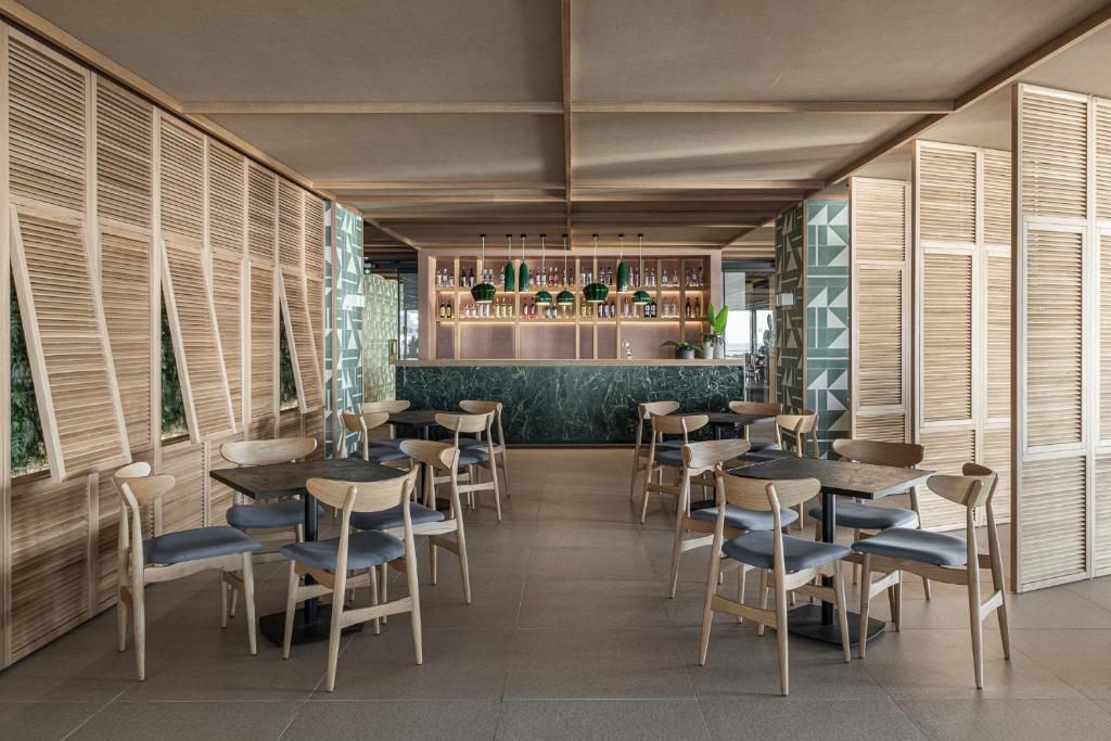Eden Roc Resort Hotel & Bungalows фото 44