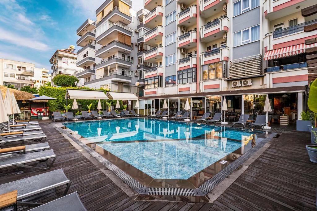HMA Hotel & Suites фото 17