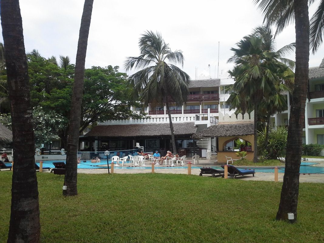 Bamburi Beach Hotel фото 8