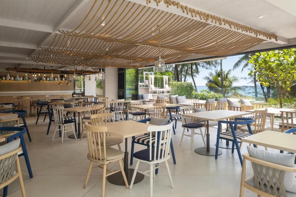 Radisson Blu Resort, Phuket Mai Khao Beach фото 11