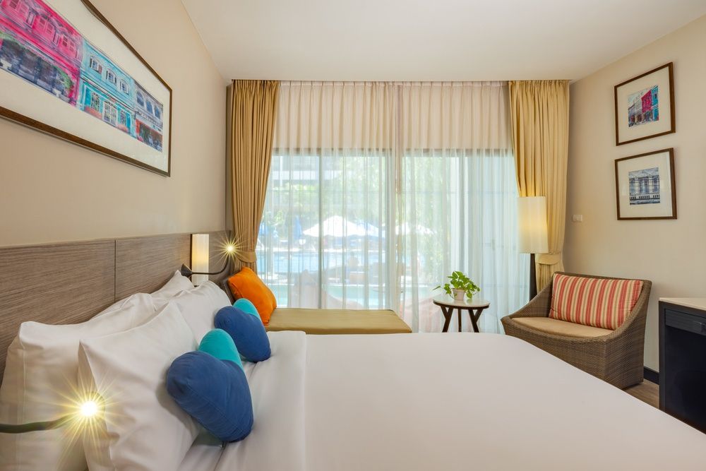 Deevana Plaza Phuket фото 36