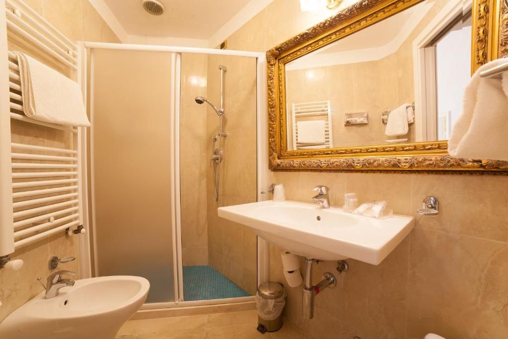 Hotel Diplomat Palace фото 18