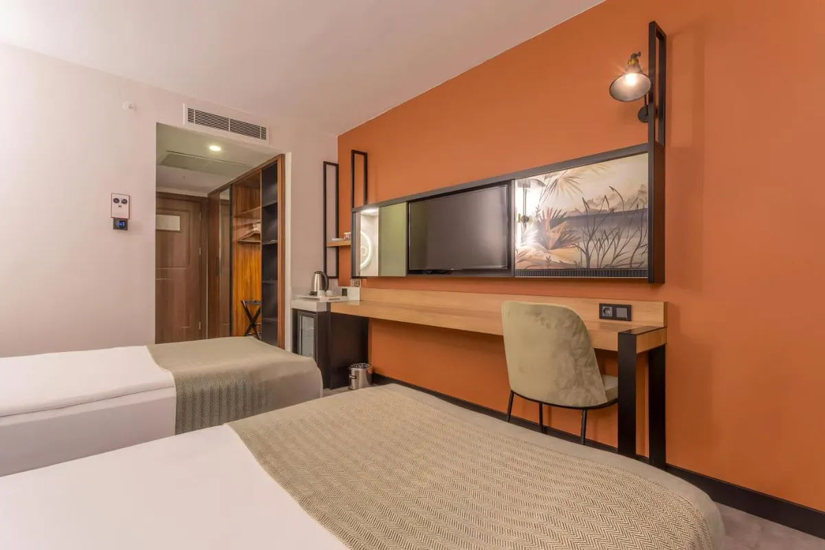 Best Western Plus Khan Hotel фото 2