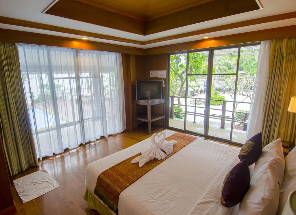 Haadlad Prestige Resort & Spa фото 45