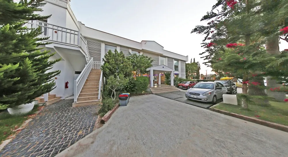Bendis Beach Hotel фото 12