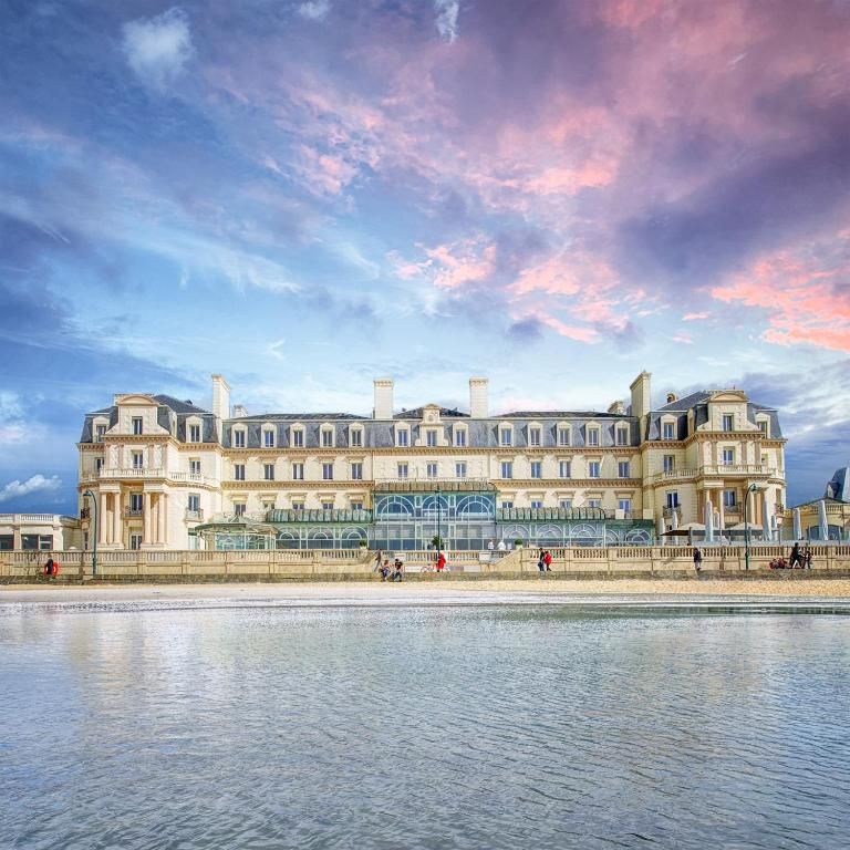 Le Grand Hôtel des Thermes фото 2