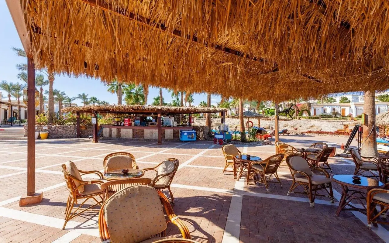 Club Reef Resort фото 18