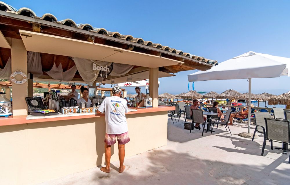 Messonghi Beach Hotel фото 13