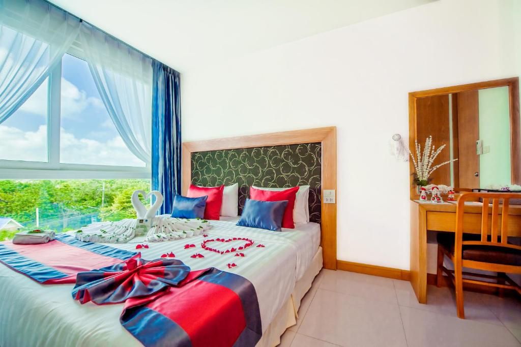 Grand Nai Harn Suites фото 43