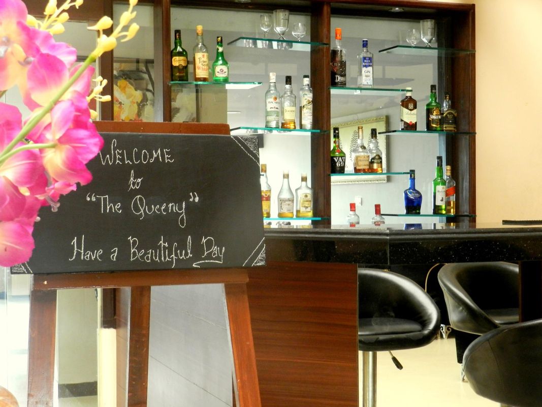 The Queeny Hotel фото 3
