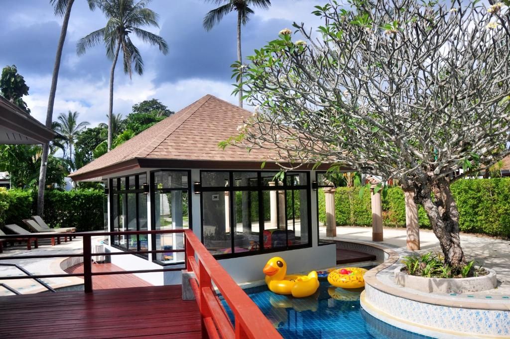 Lanta Sand Resort & Spa фото 43