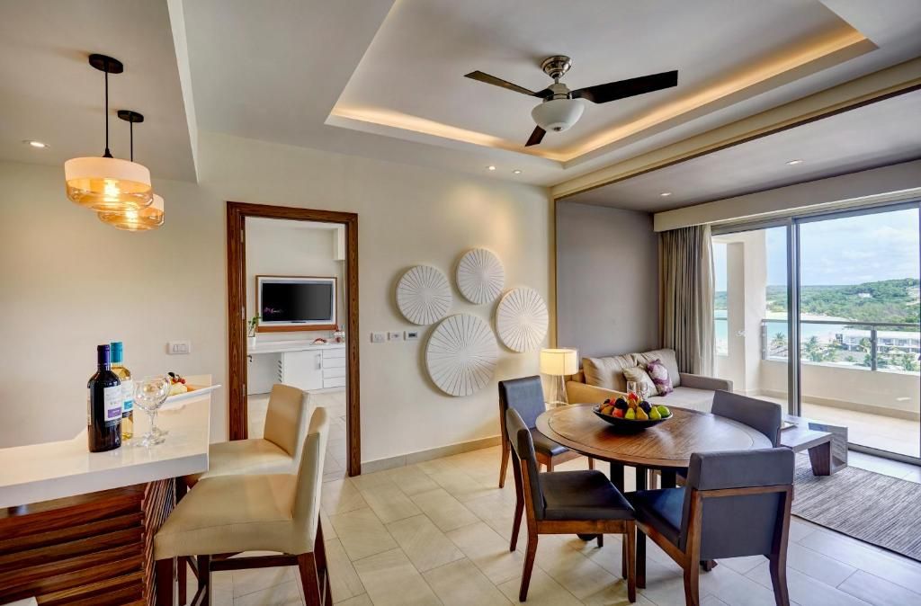 Royalton Blue Waters Montego Bay, An Autograph Collection All- Inclusive Resort фото 2