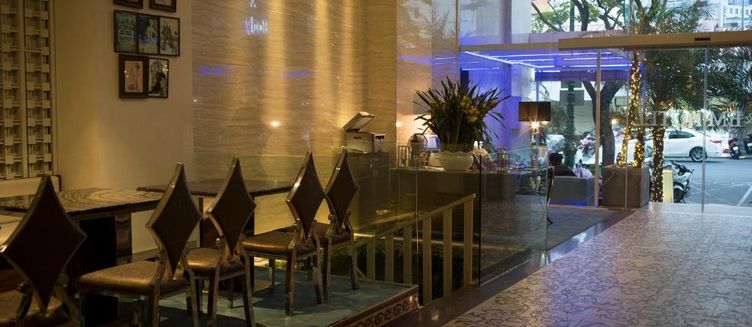 Фото отеля A&EM Hotel 44 Phan Boi Chau