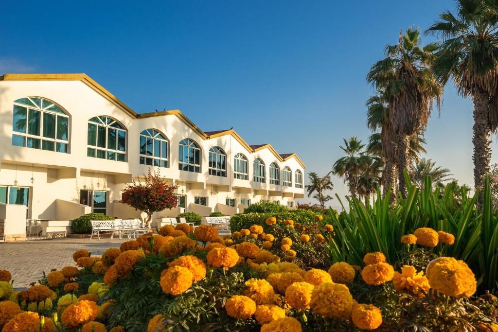 Sandy Beach Hotel & Resort фото 114