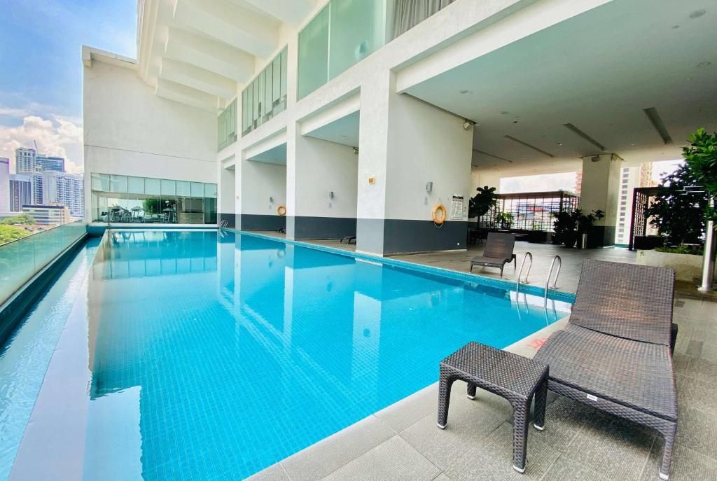 Ramada Suites by Wyndham Kuala Lumpur City Centre фото 0