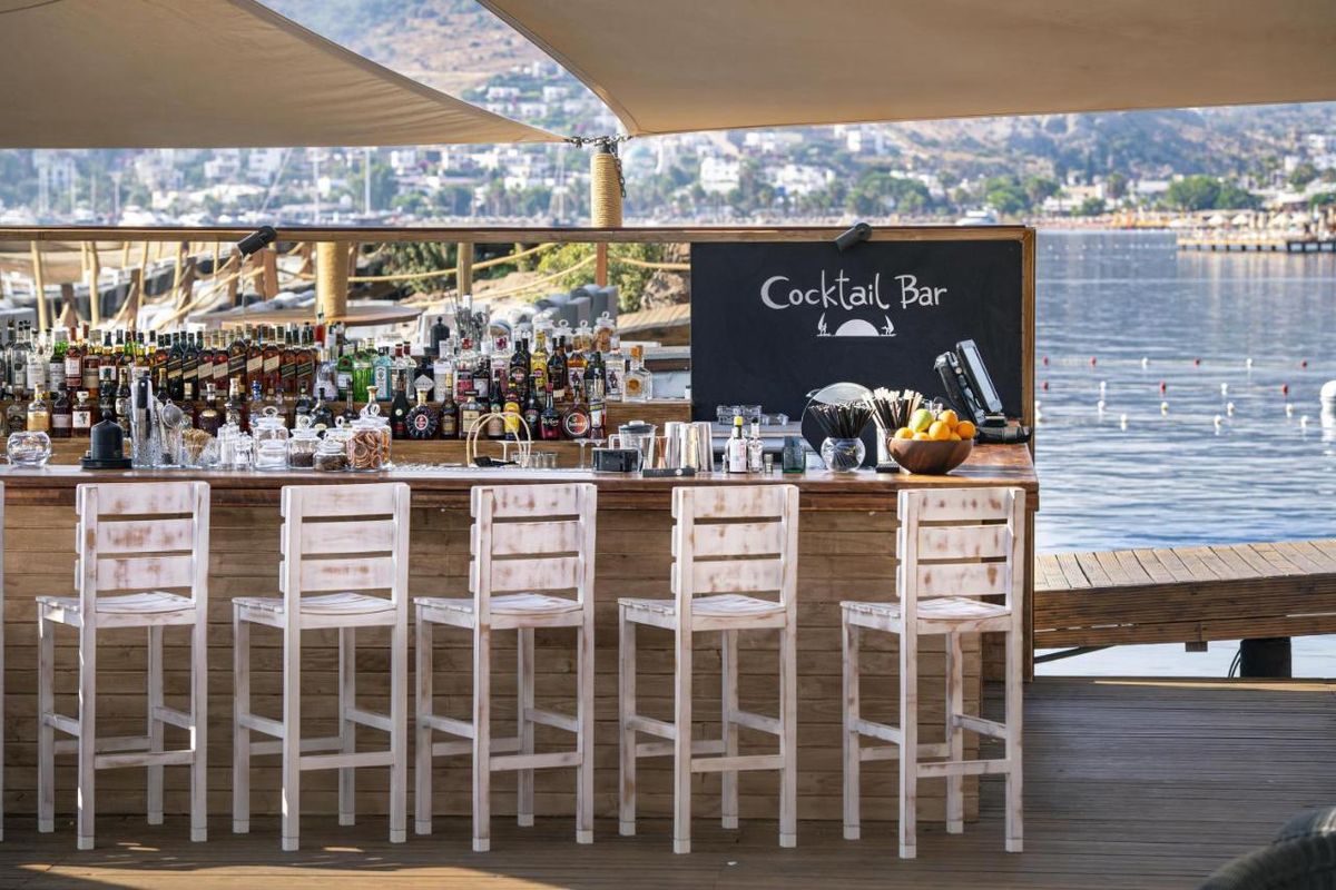 Cape Bodrum Luxury Hotel & Beach фото 14