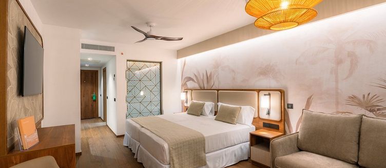 Фото отеля Riu Palace Phuket