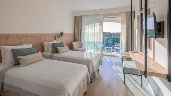 Фото отеля Berry Blue Hotel