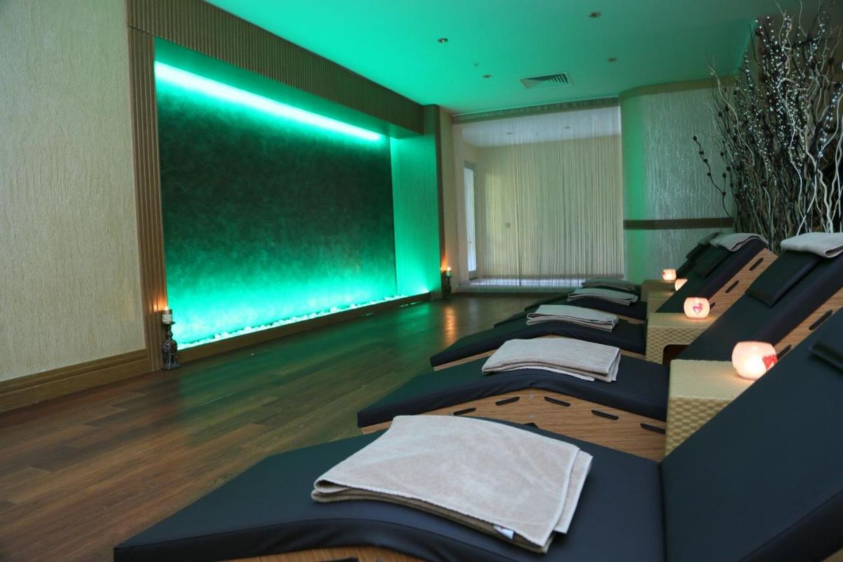 Ramada Hotel & Suites by Wyndham Istanbul Sisli фото 10