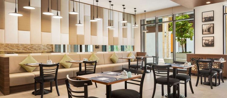 Фото отеля Ibis Styles Dubai Gold District