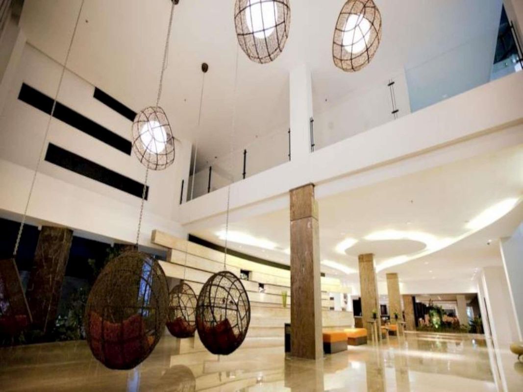 B Hotel Bali & Spa фото 21