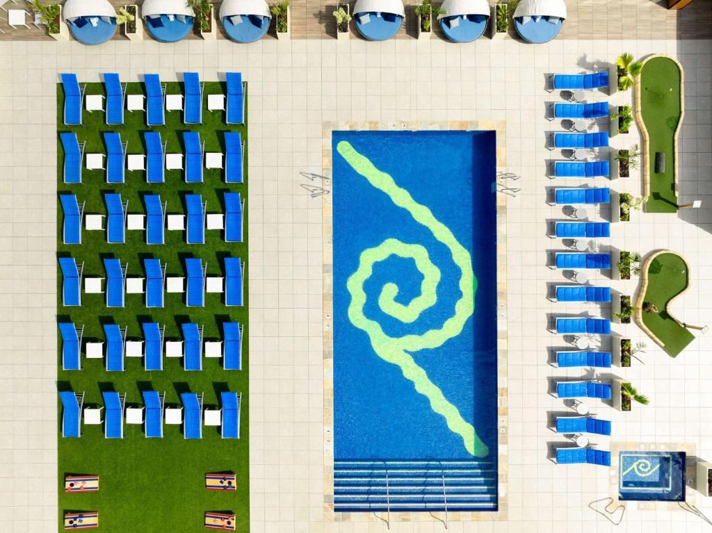 Hilton Waikiki Beach Hotel фото 39