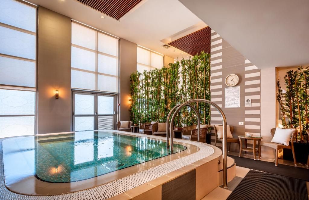 Kfar Maccabiah Hotel & Suites фото 53