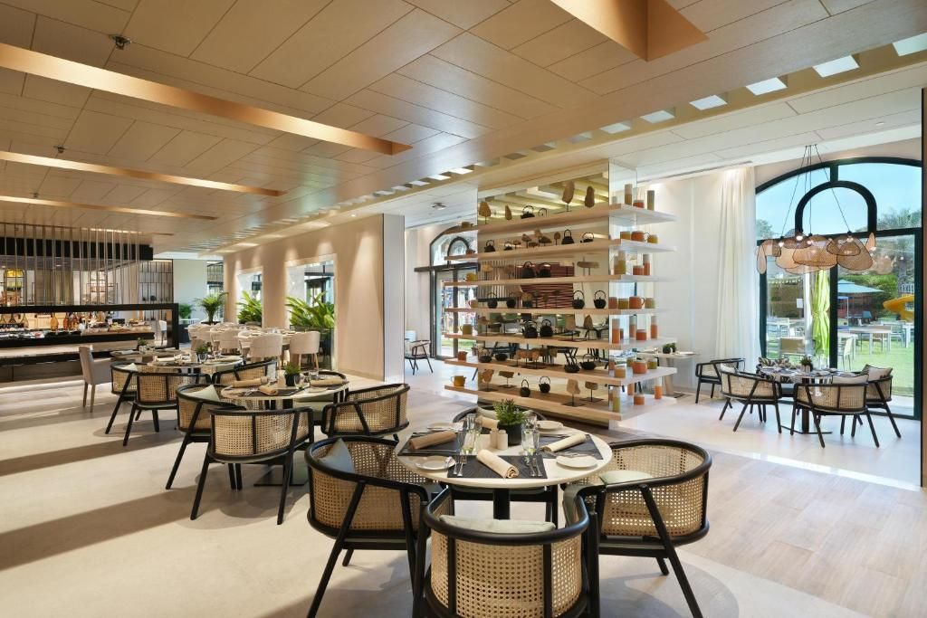 Al Ain Rotana фото 80