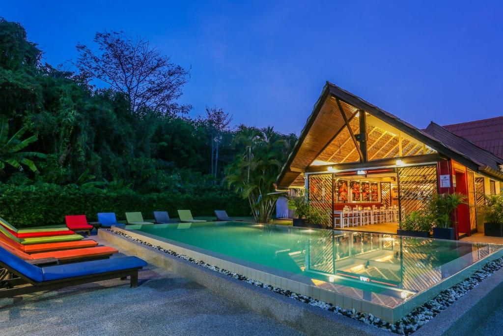 Nai Harn Beach фото 24