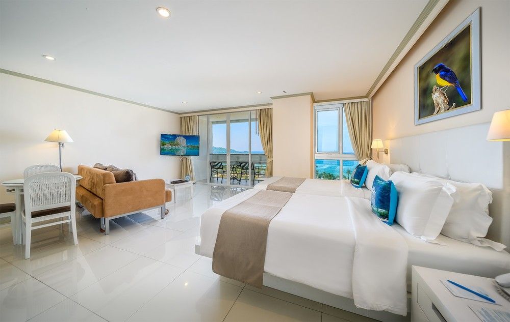 Andaman Beach Suites Hotel фото 48