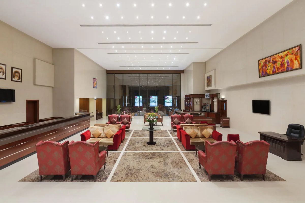 Ramada Hotel & Suites by Wyndham Ajman фото 132