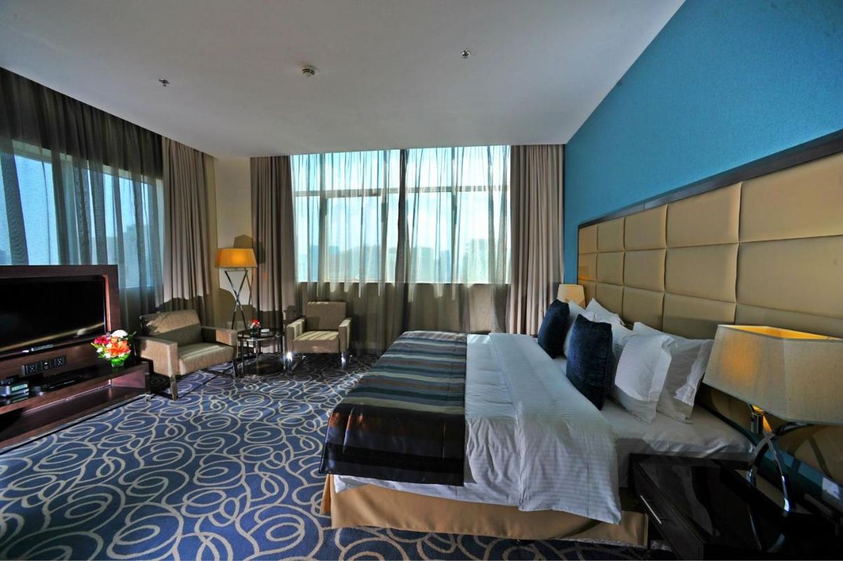Ramada Abu Dhabi Corniche фото 6