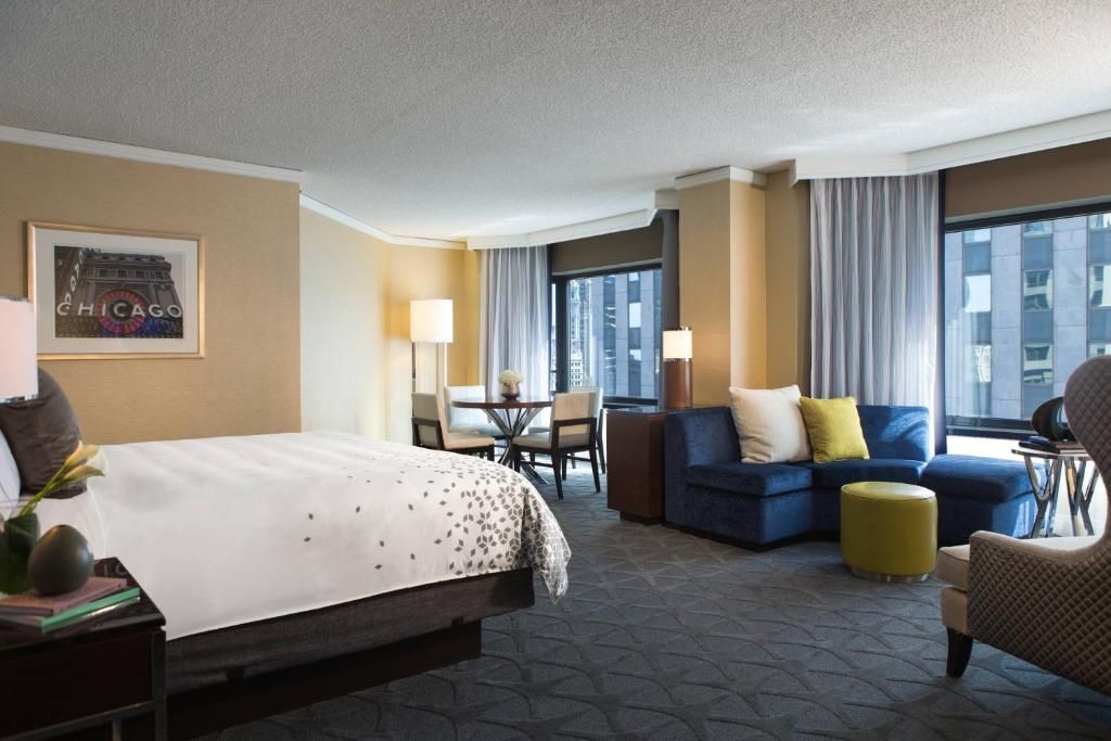 Renaissance Chicago Downtown Hotel фото 4