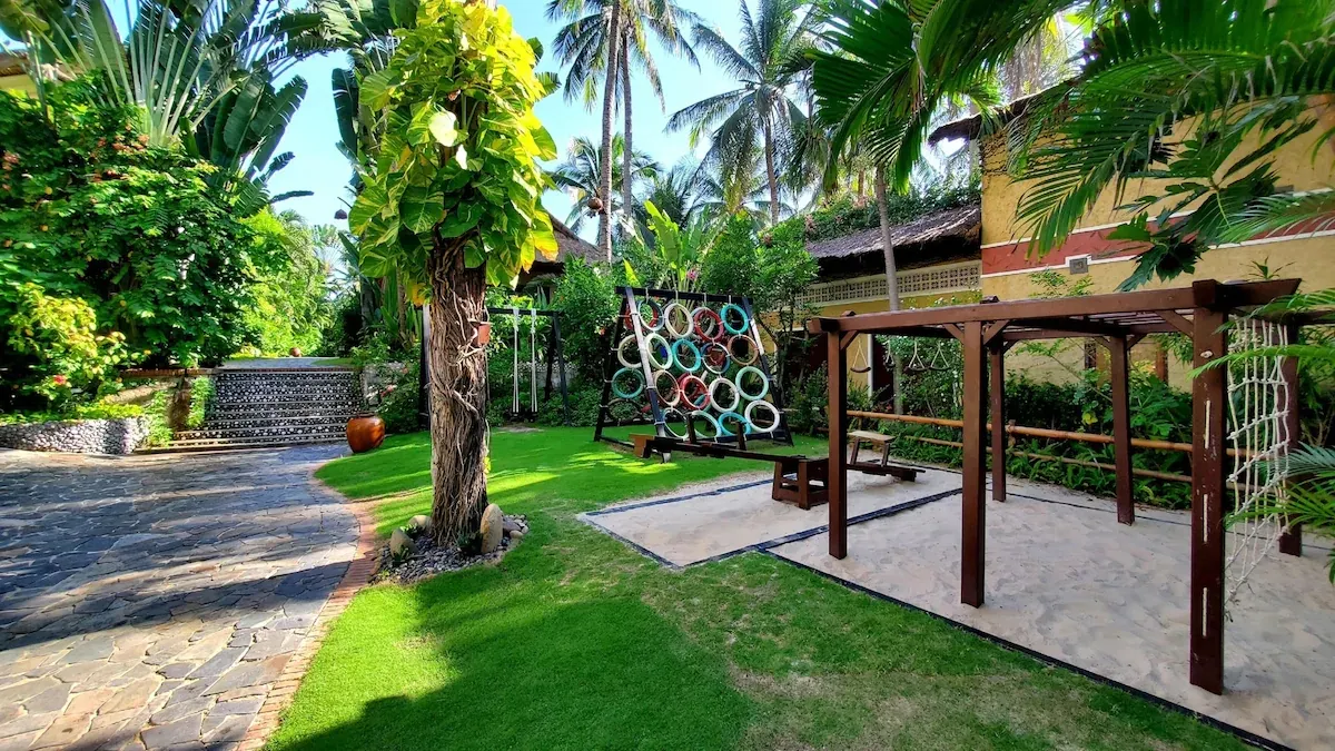 Bamboo Village Beach Resort & Spa фото 19