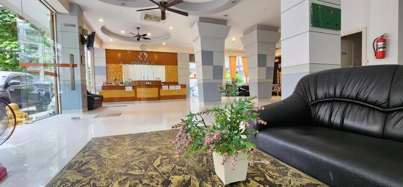 Issara Patong Beach фото 14