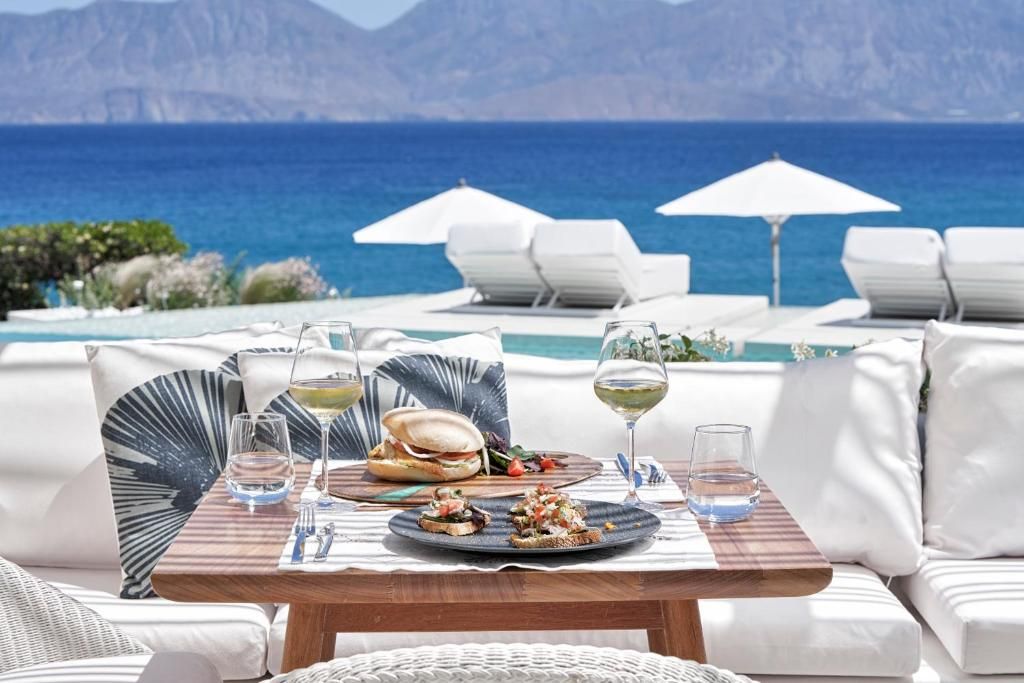 The Island Concept Luxury Boutique Hotel фото 3