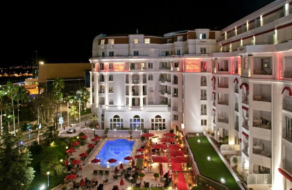 Hôtel Barrière Le Majestic Cannes фото 13