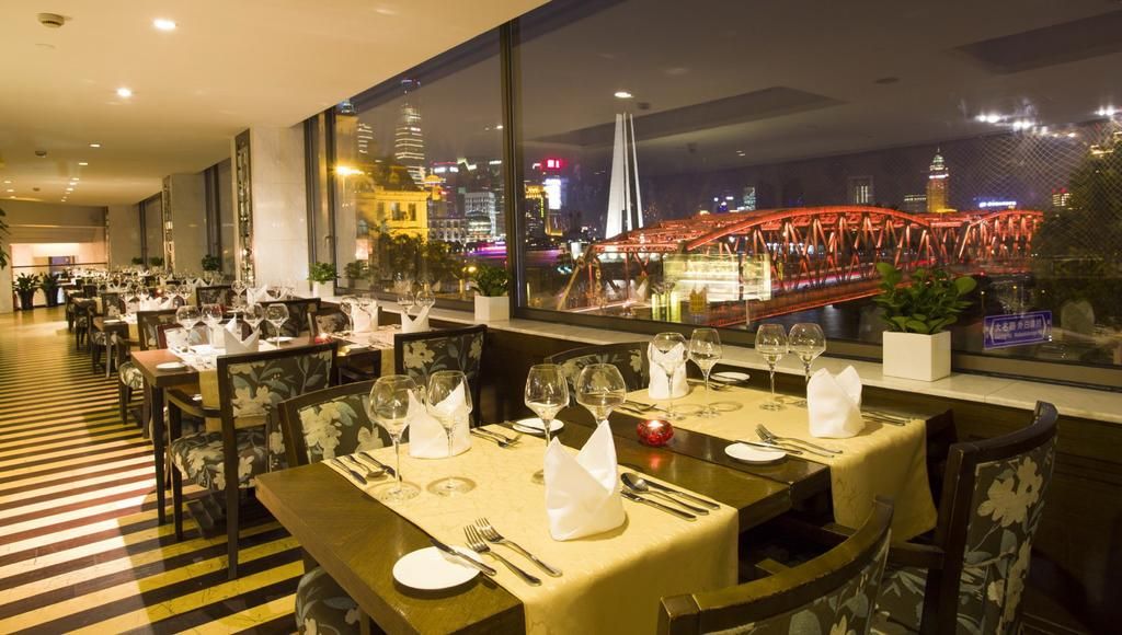 Broadway Mansions Hotel - Bund фото 2