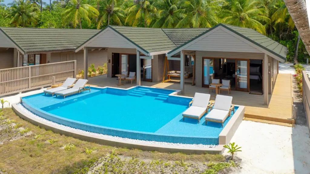 Meeru Island Resort & Spa фото 46