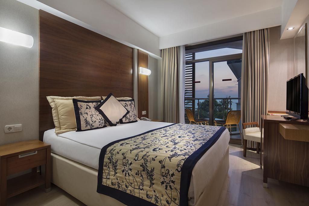 Trendy Side Beach Hotel фото 20