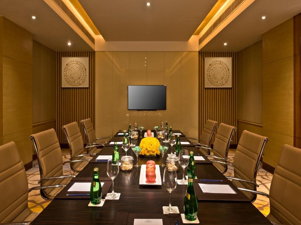 Crystal Sarovar Premiere Agra фото 10