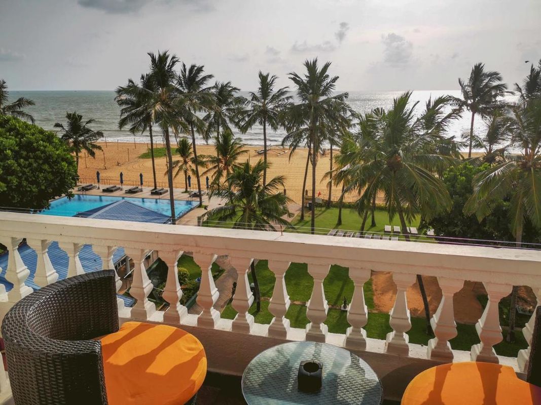 Camelot Beach Hotel фото 32