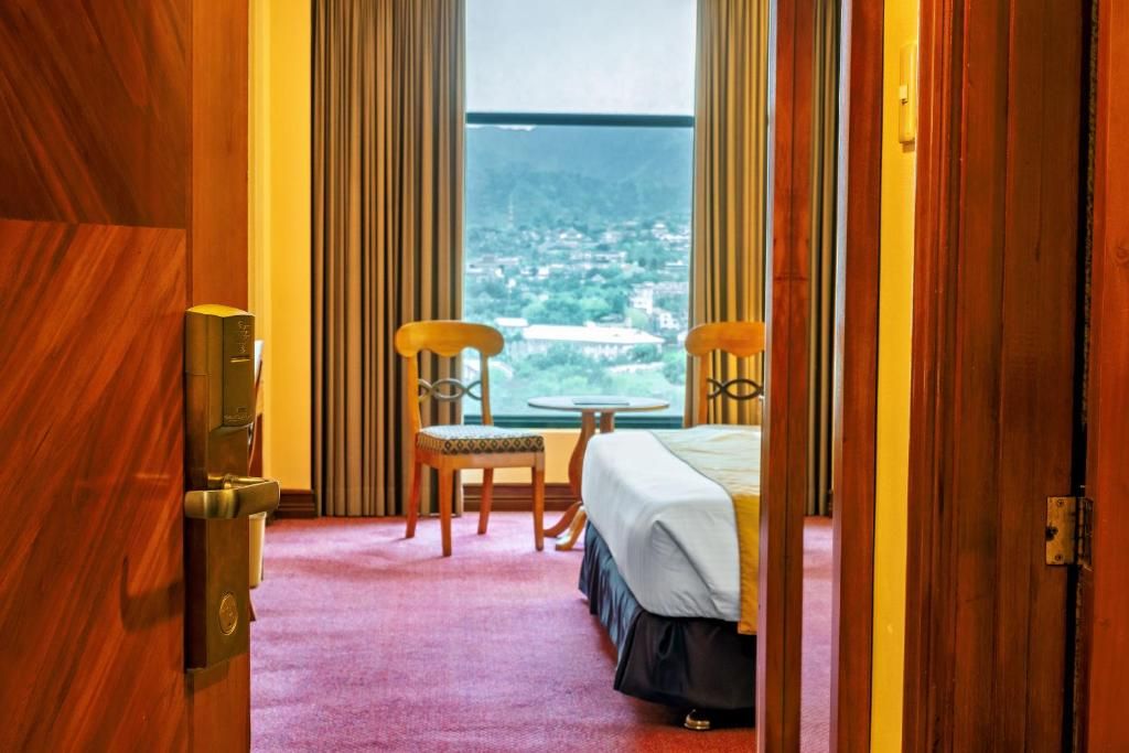 Waterfront Cebu City Hotel & Casino - Multiple Use Hotel фото 52
