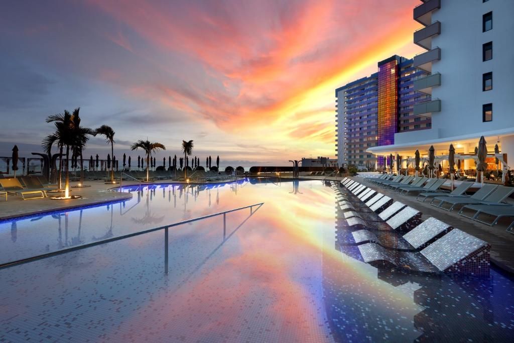 Hard Rock Hotel Tenerife фото 18