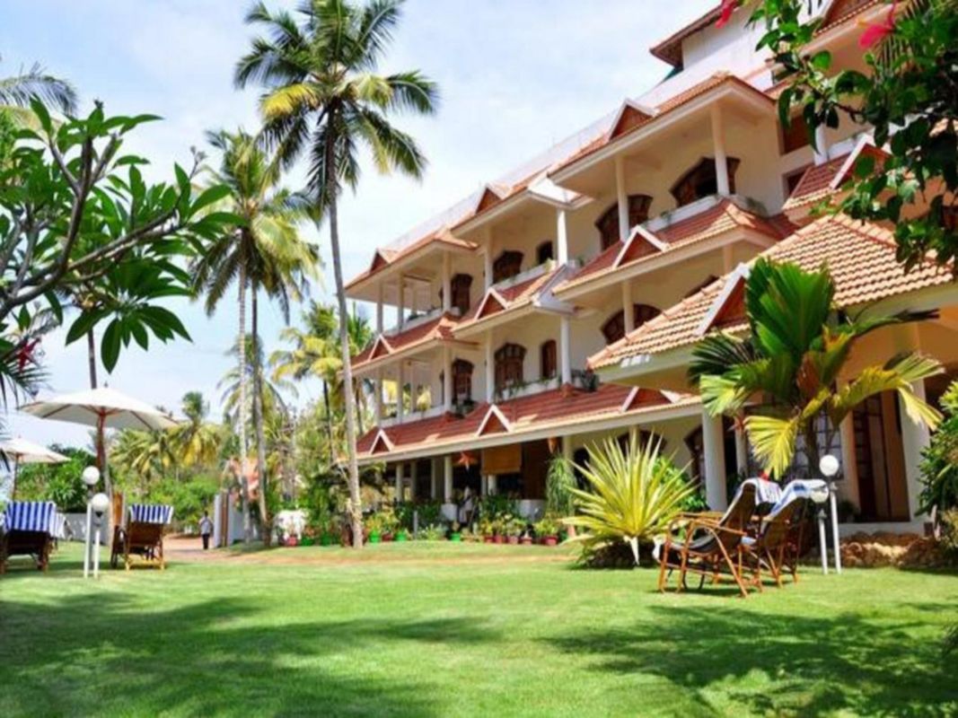 The Sanctim Spring Beach Resort фото 12