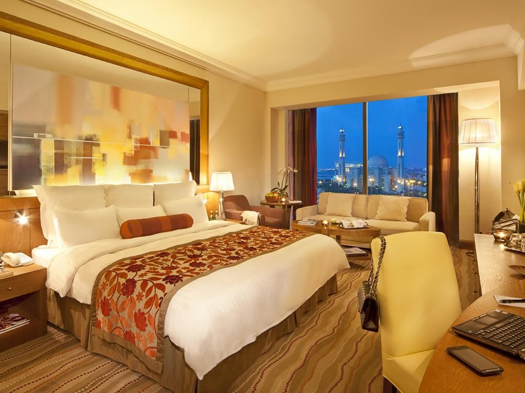 The Gulf Hotel Bahrain Convention & Spa фото 3